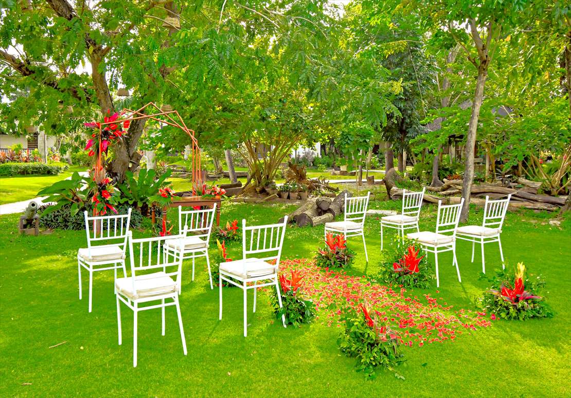 Cebu White Sands Resort & Spa Mystical Garden Wedding｜Mystical Garden Wedding（ミスティカル・ガーデン<br>ウェディング）