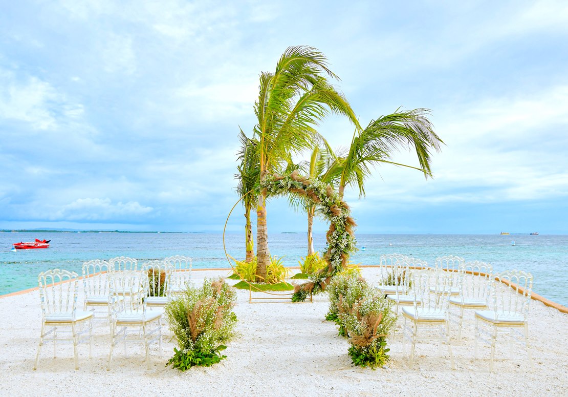 Palm Tree Natulal Wedding at Tipsi Island